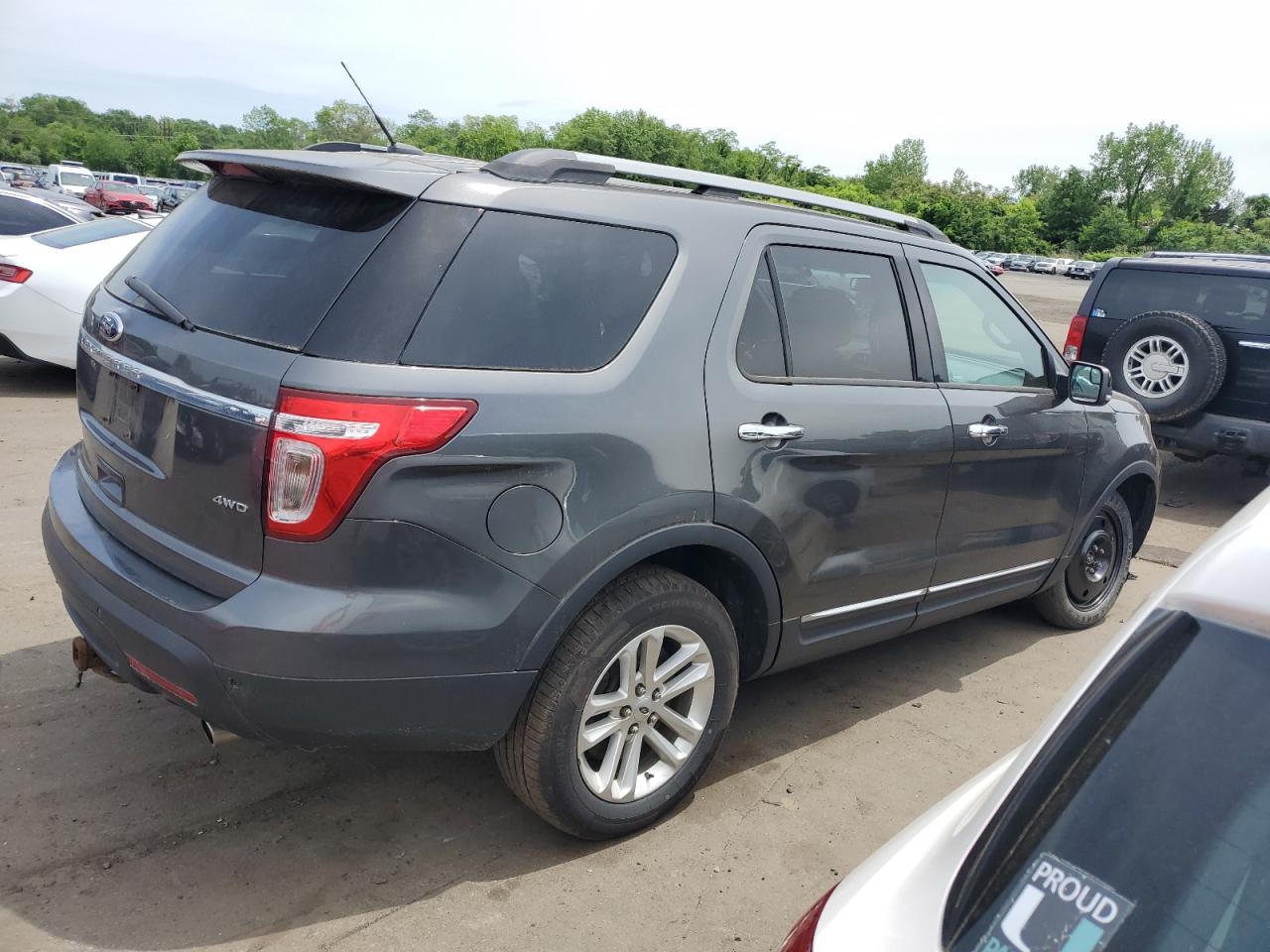 2015 Ford Explorer Xlt Xlt - zdjęcie 3