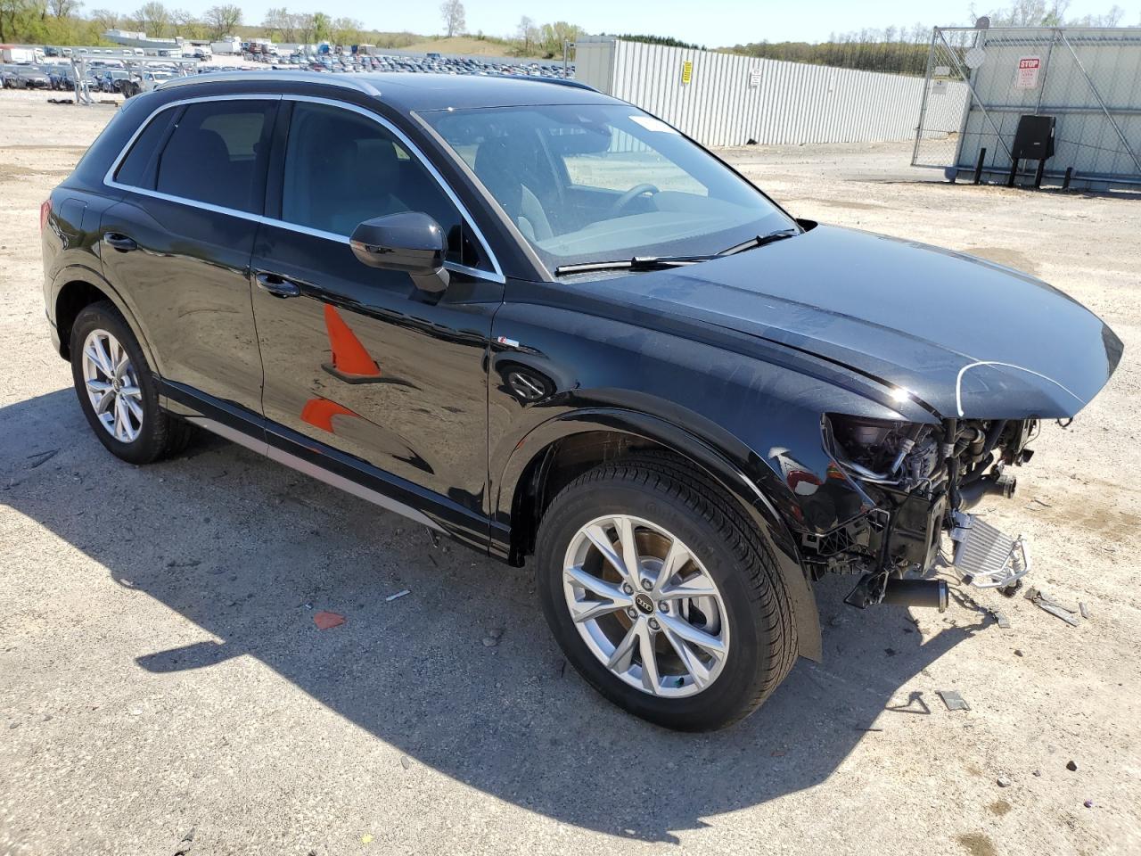 2025 Audi Q3 Premium S Line 45 - zdjęcie 4