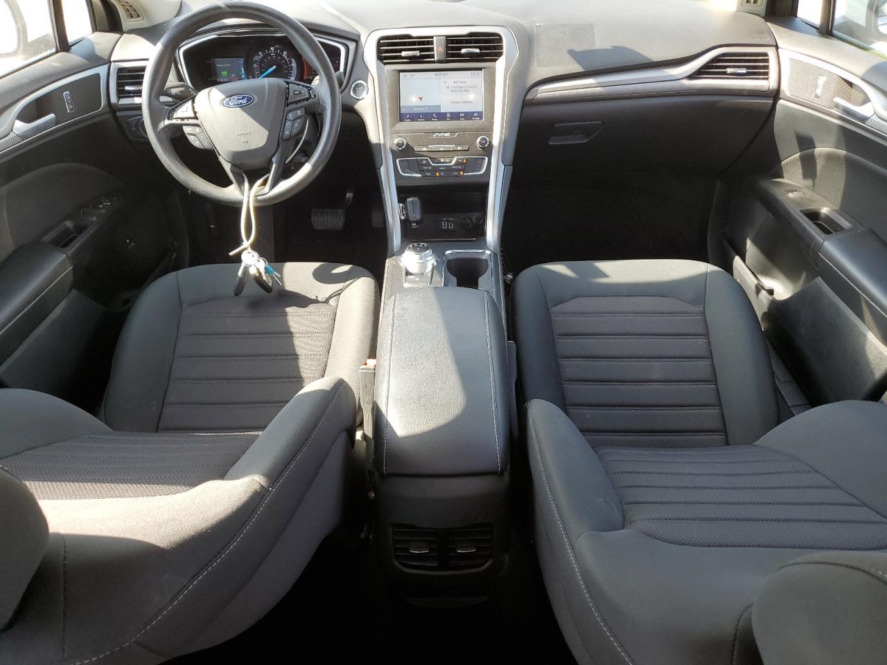 2020 Ford Fusion Se - zdjęcie 8