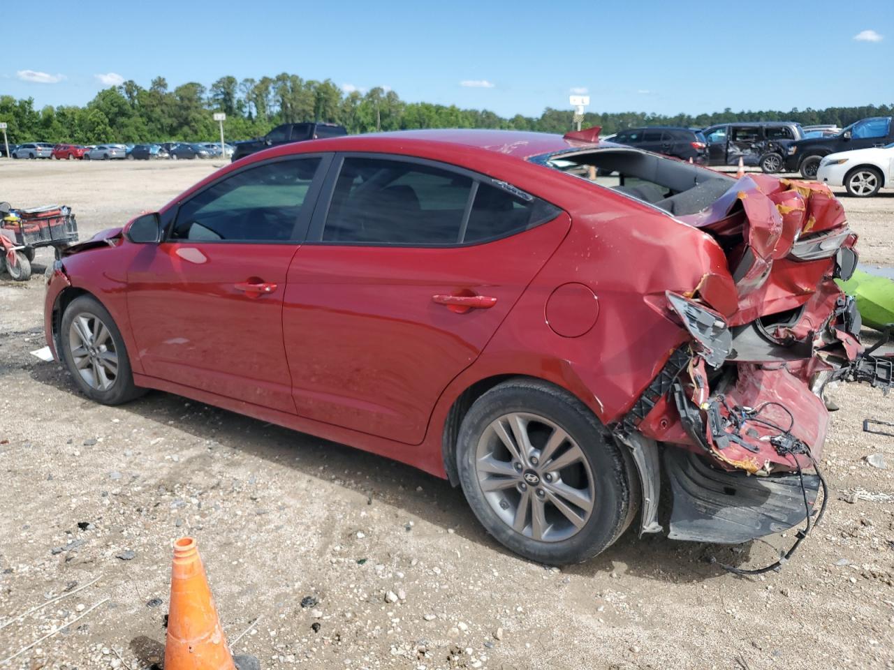 2017 Hyundai Elantra - zdjęcie 2