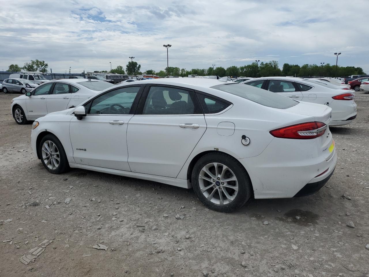 2019 Ford Fusion Se - zdjęcie 2
