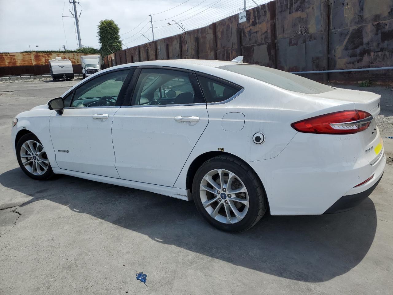 2019 Ford Fusion Se - zdjęcie 2