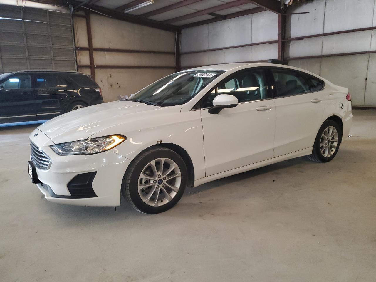 2020 Ford Fusion Se - zdjęcie główne