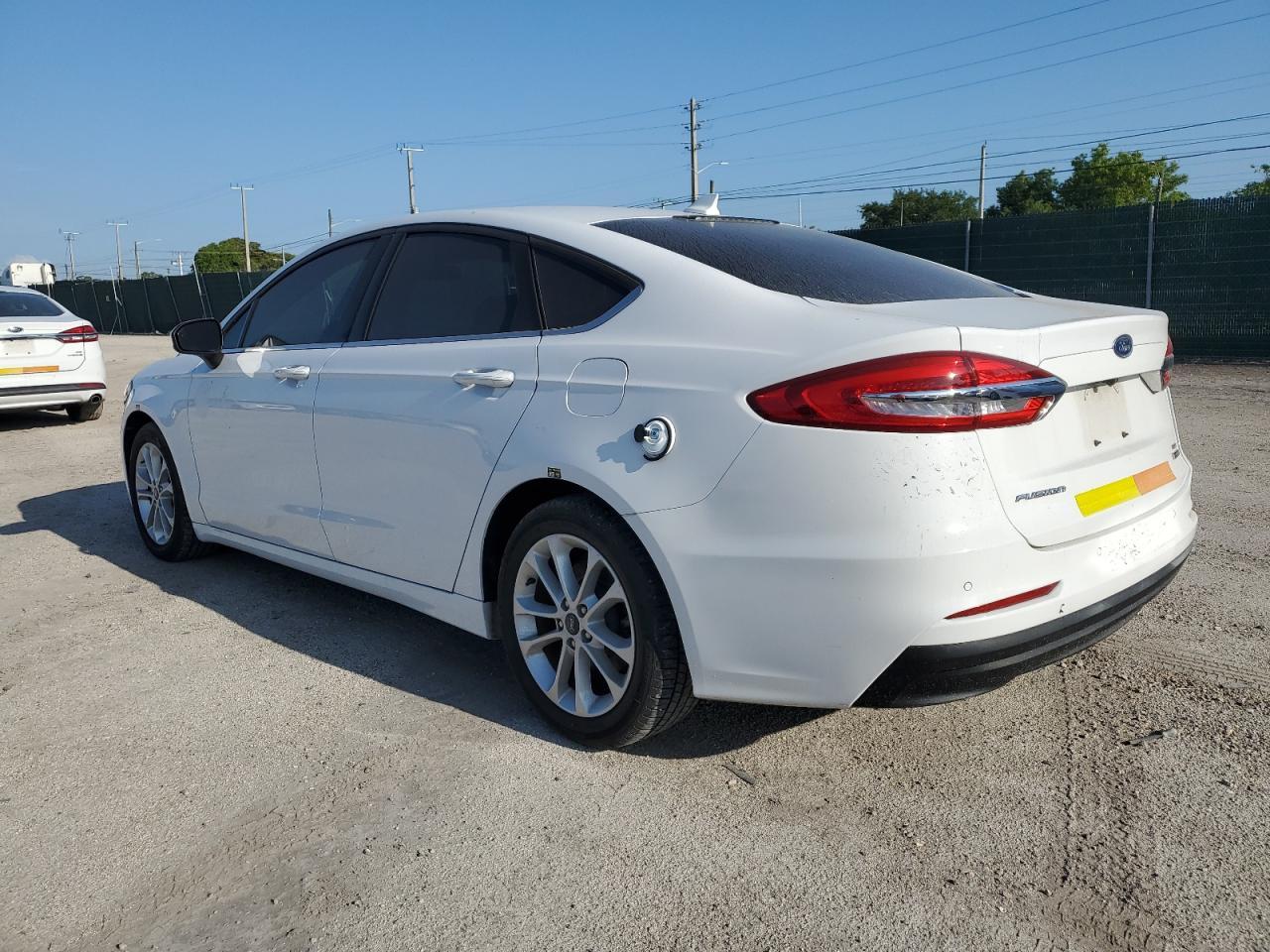2020 Ford Fusion Se - zdjęcie 2