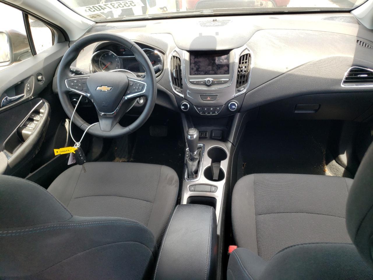 2019 Chevrolet Cruze Lt - zdjęcie 8
