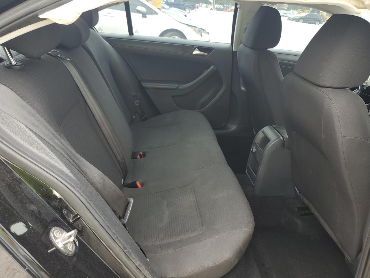 2016 Volkswagen Jetta S - zdjęcie 10