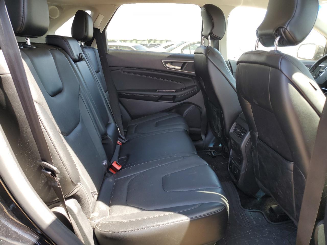 2016 Ford Edge Titanium - zdjęcie 10