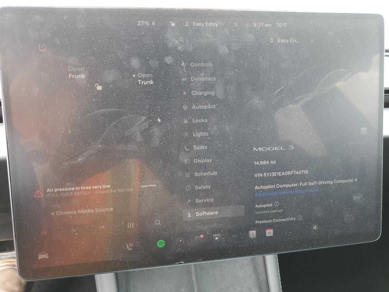 2024 Tesla Model 3 - zdjęcie 9