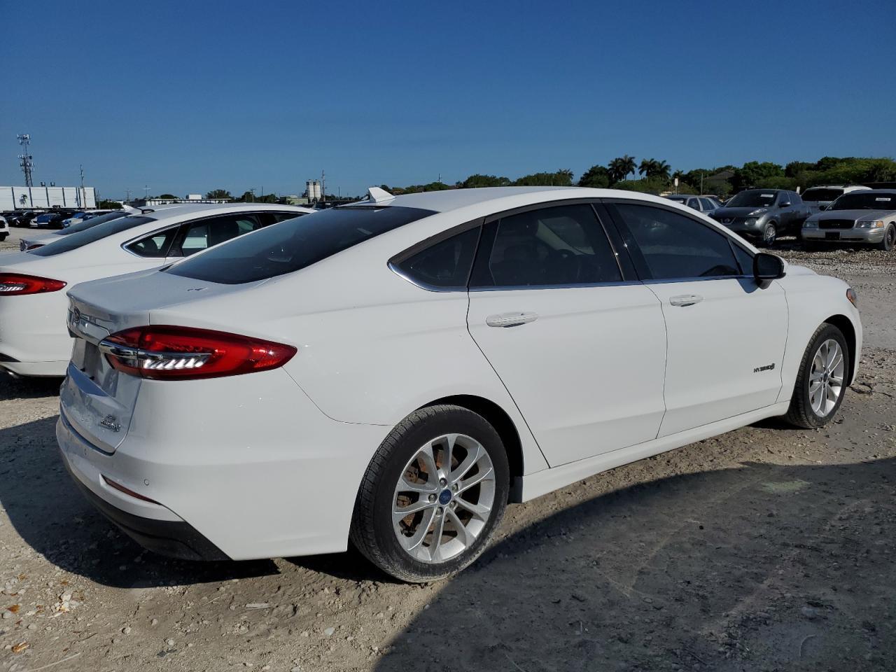 2019 Ford Fusion Se - zdjęcie 3