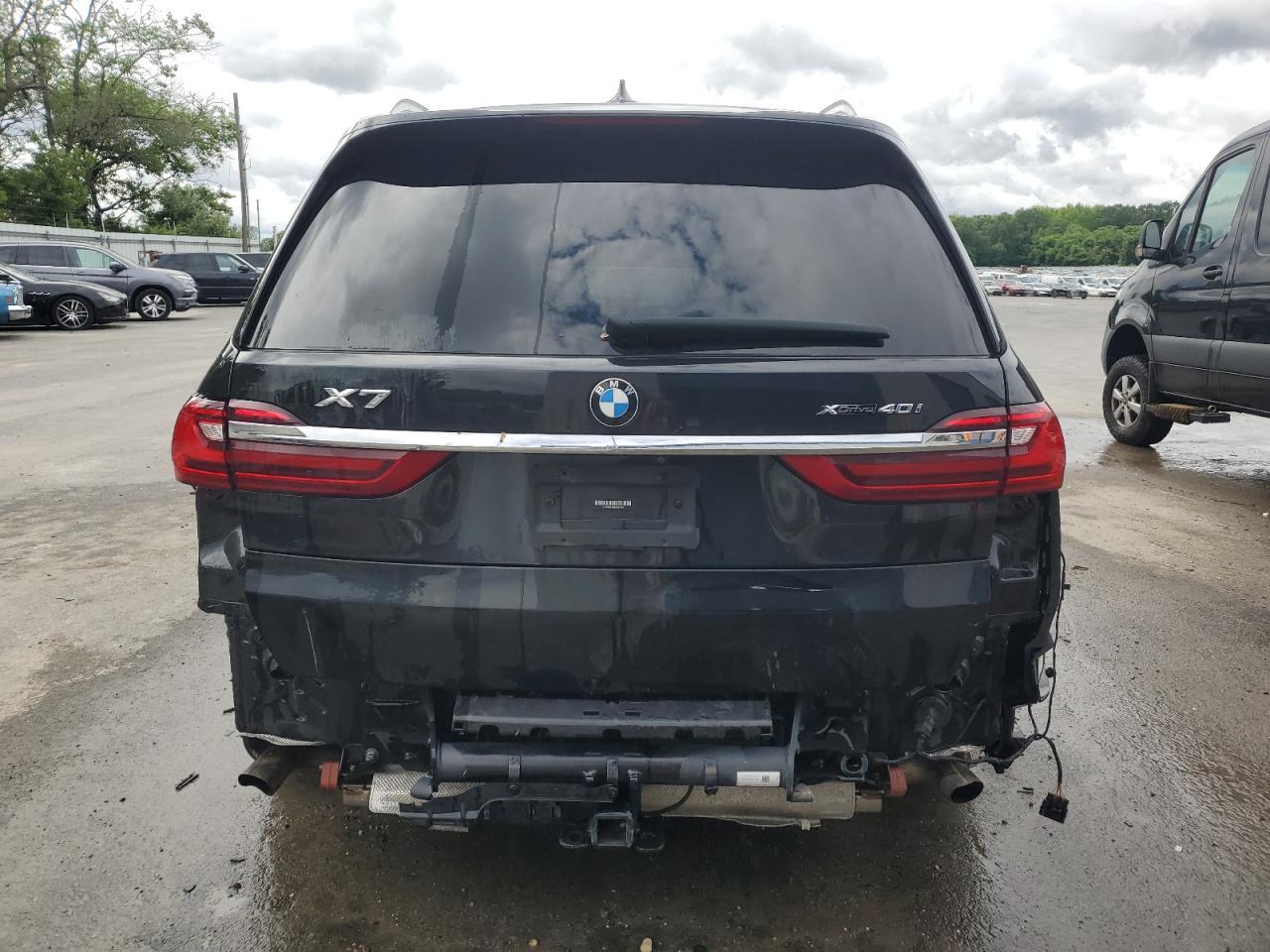 2020 BMW X7 xDrive40I - zdjęcie 6