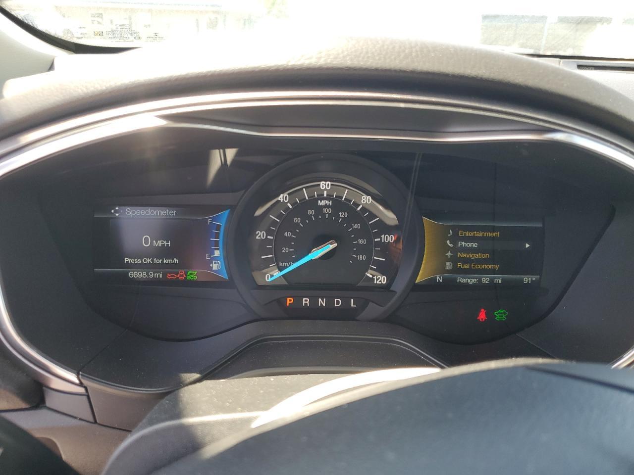 2020 Ford Fusion Se - zdjęcie 9