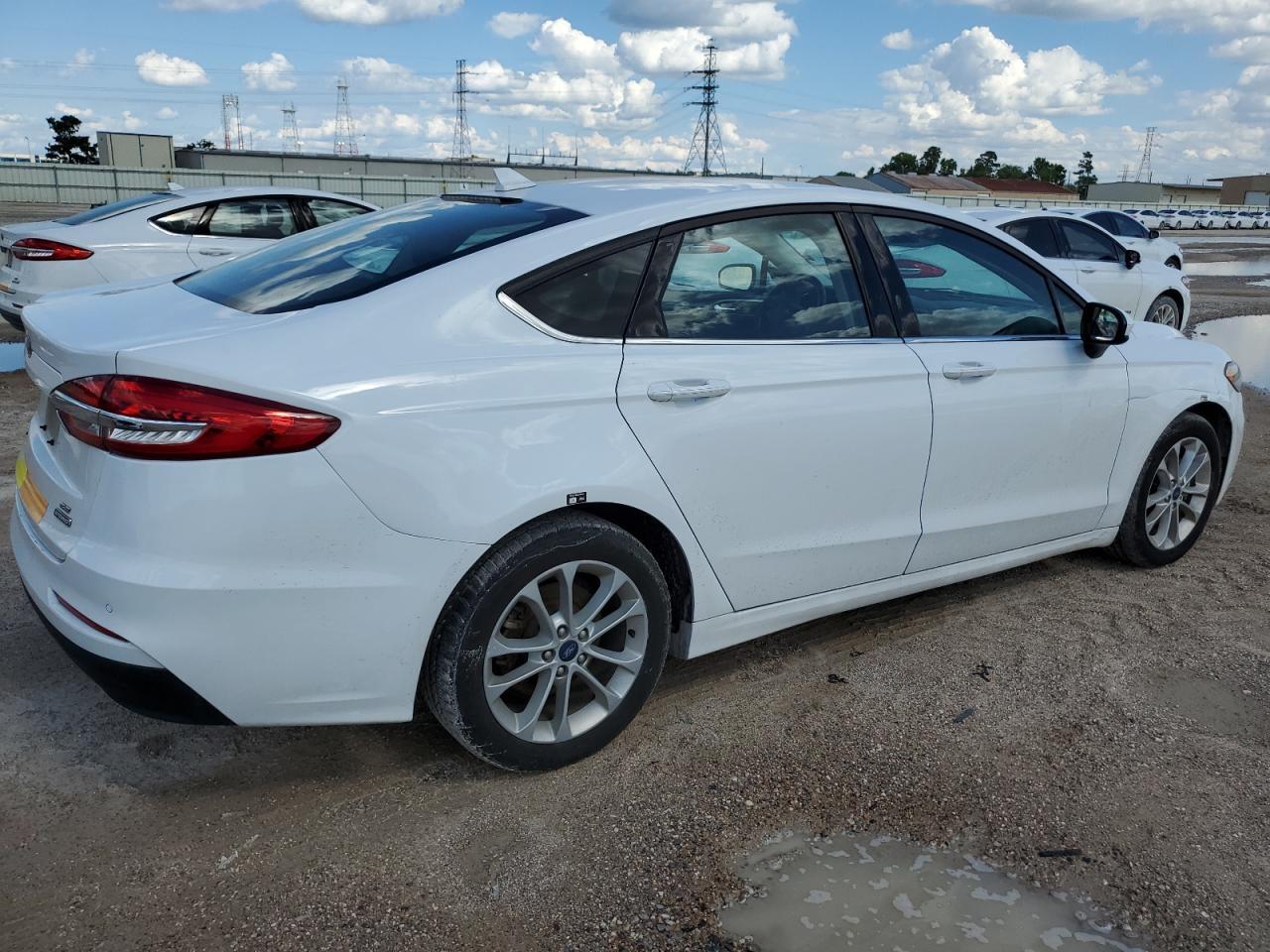 2020 Ford Fusion Se - zdjęcie 3