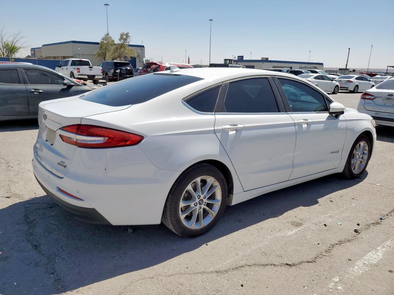 2019 Ford Fusion Se - zdjęcie 3