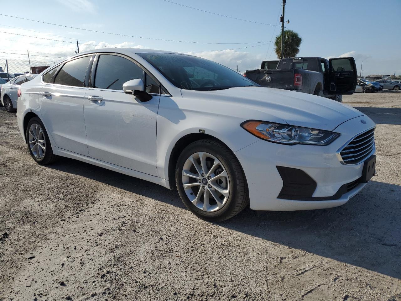 2020 Ford Fusion Se - zdjęcie 4