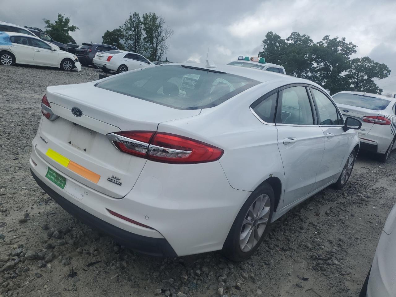 2020 Ford Fusion Se - zdjęcie 3