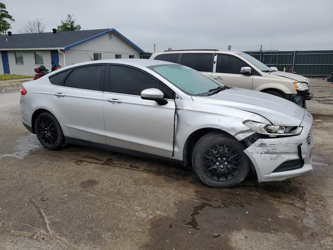 2014 Ford Fusion S - zdjęcie 4