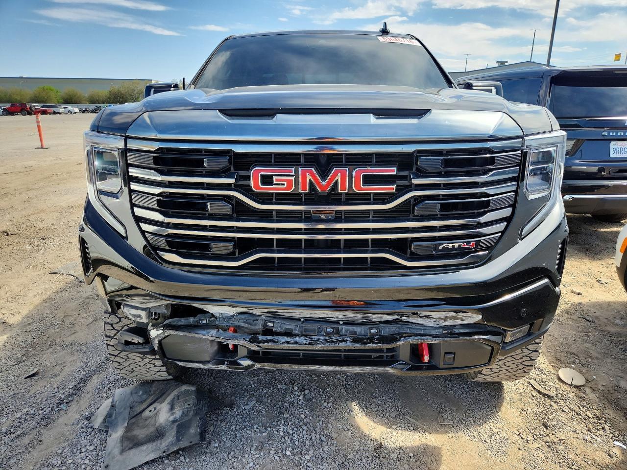 2022 GMC Sierra K1500 At4 - zdjęcie 5