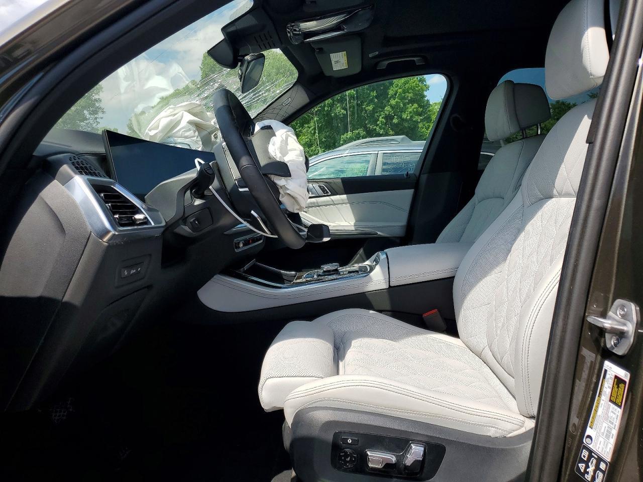 2025 BMW X5 xDrive40I - zdjęcie 7