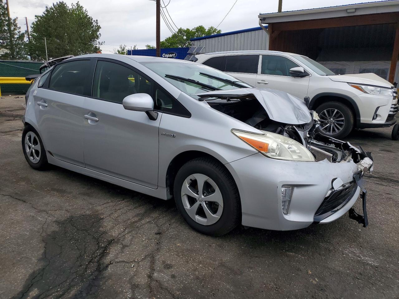 2013 Toyota Prius Two - zdjęcie 4