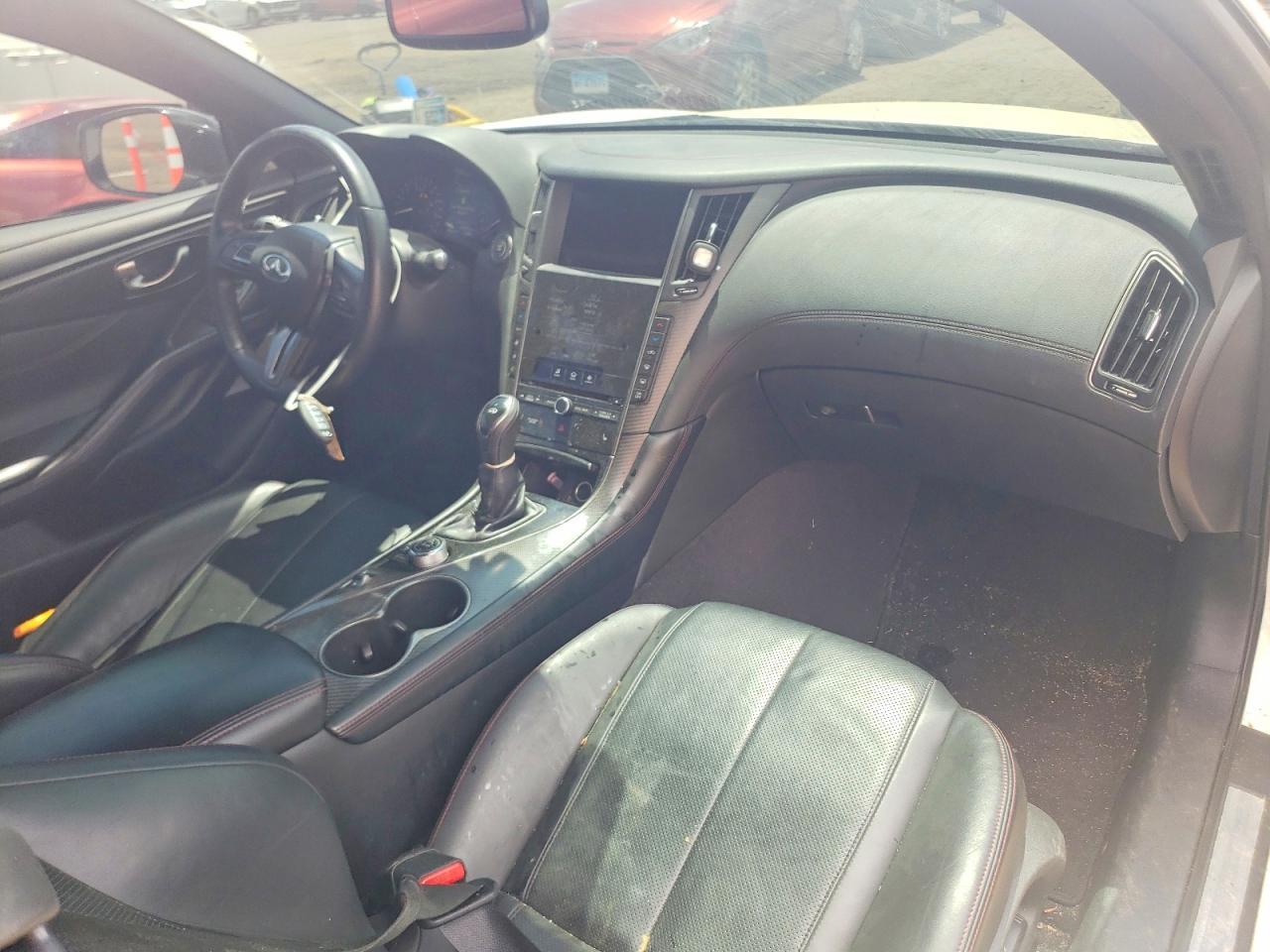 2021 Infiniti Q60 Red Sport 400 - zdjęcie 8