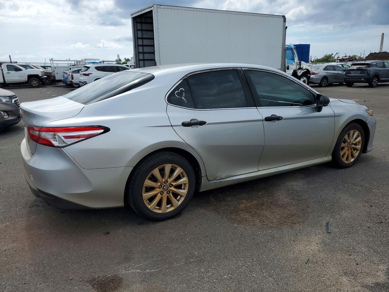 2018 Toyota Camry L - zdjęcie 3