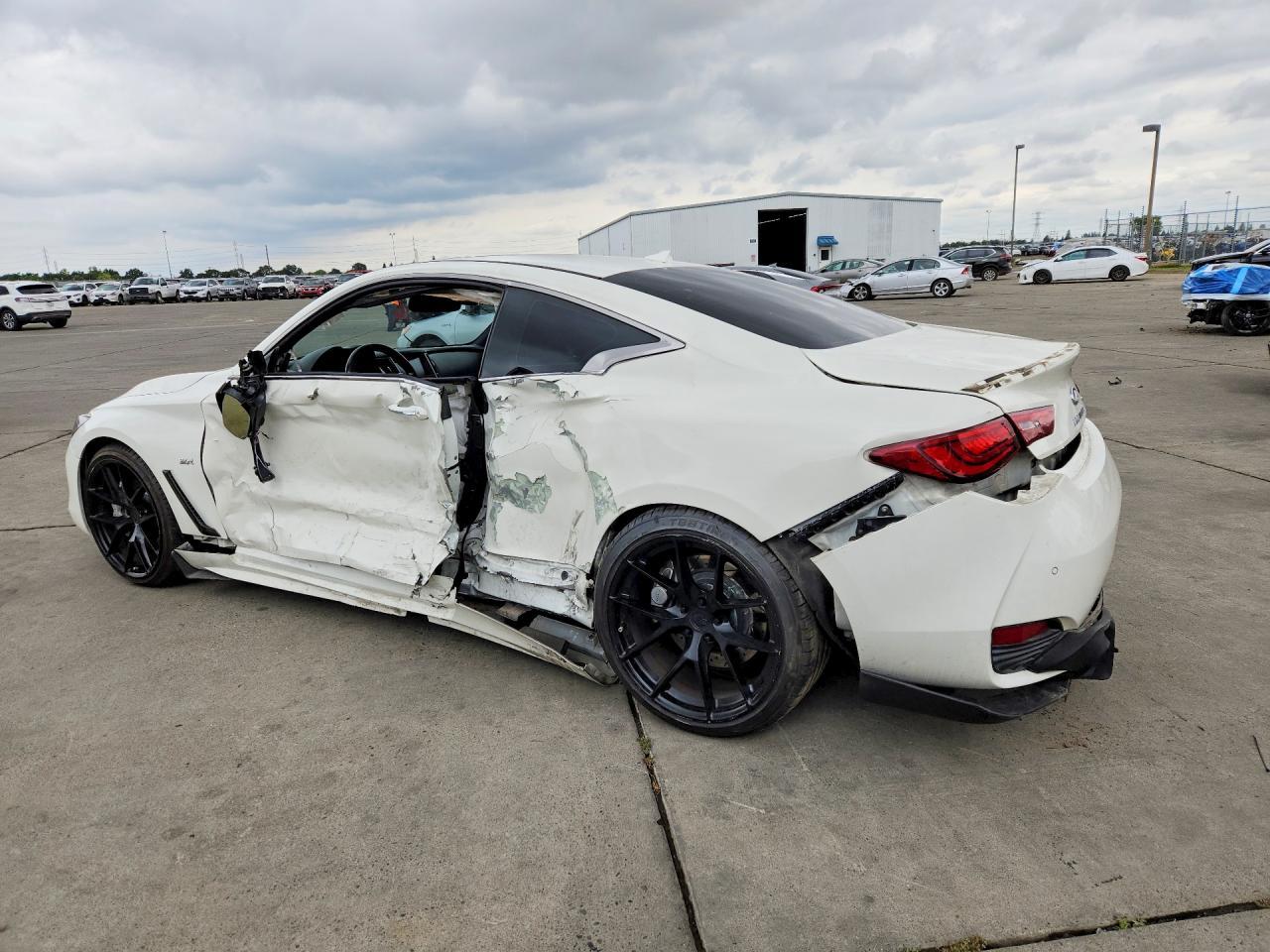 2017 Infiniti Q60 3.0T Sport - zdjęcie 2