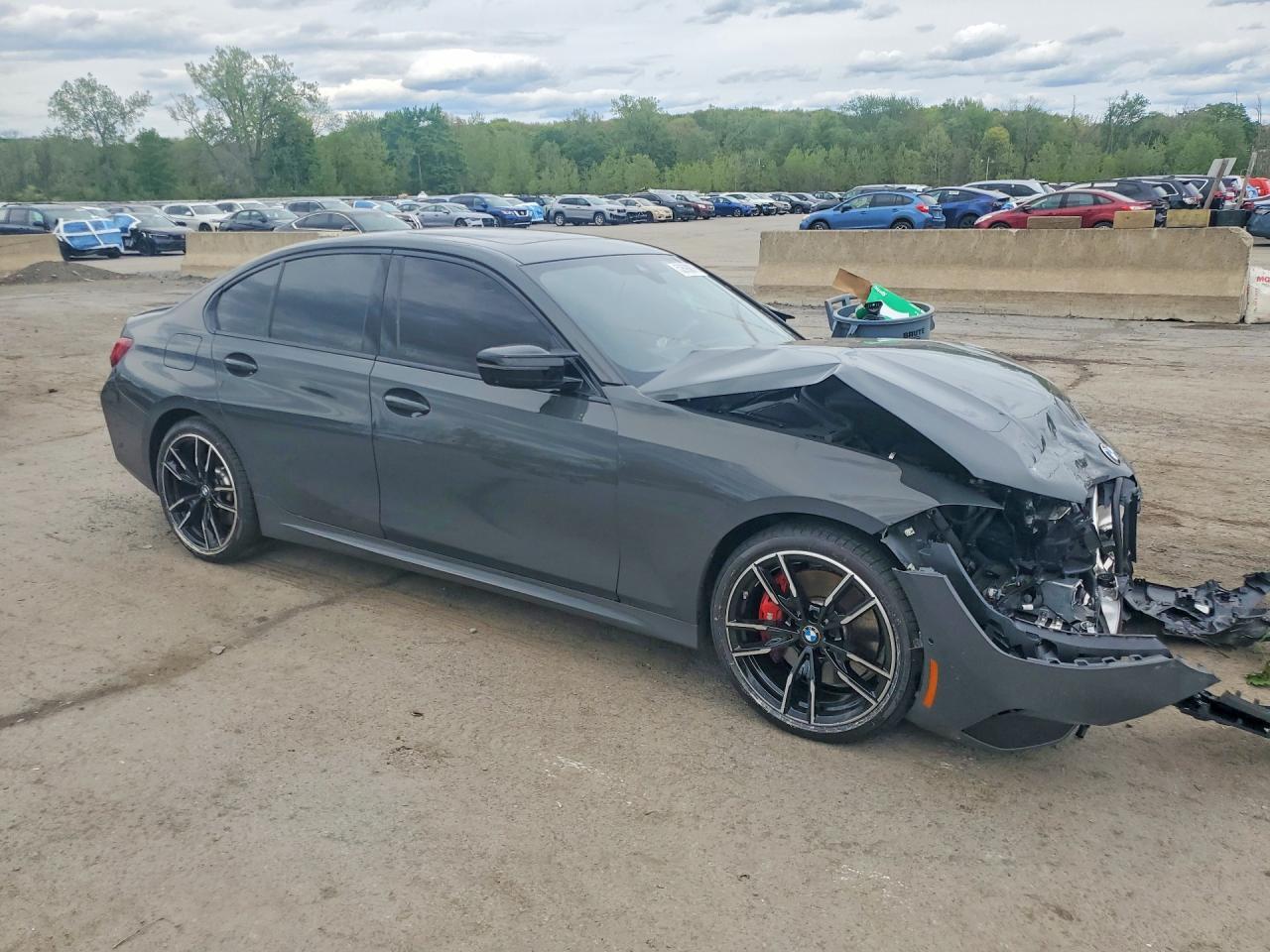 2025 BMW Seria 3 M340i - zdjęcie 4