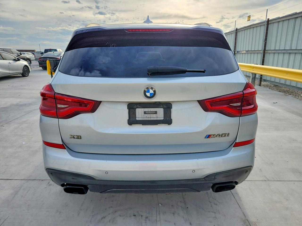 2021 BMW X3 xDrivem40I - zdjęcie 6