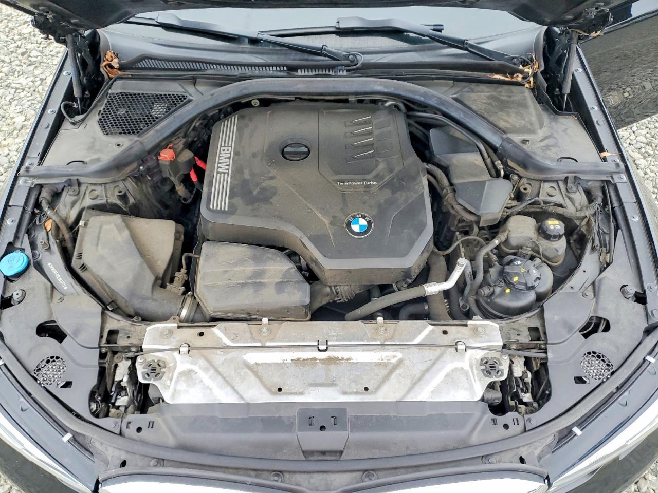 2020 BMW Seria 3 330i - zdjęcie 11
