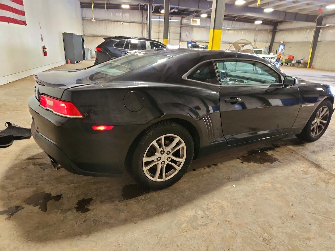 2015 Chevrolet Camaro Ls - zdjęcie 3