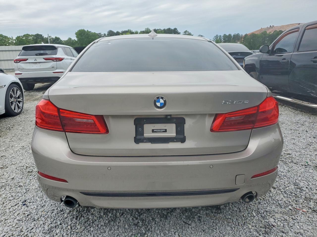 2019 BMW 530E - zdjęcie 6