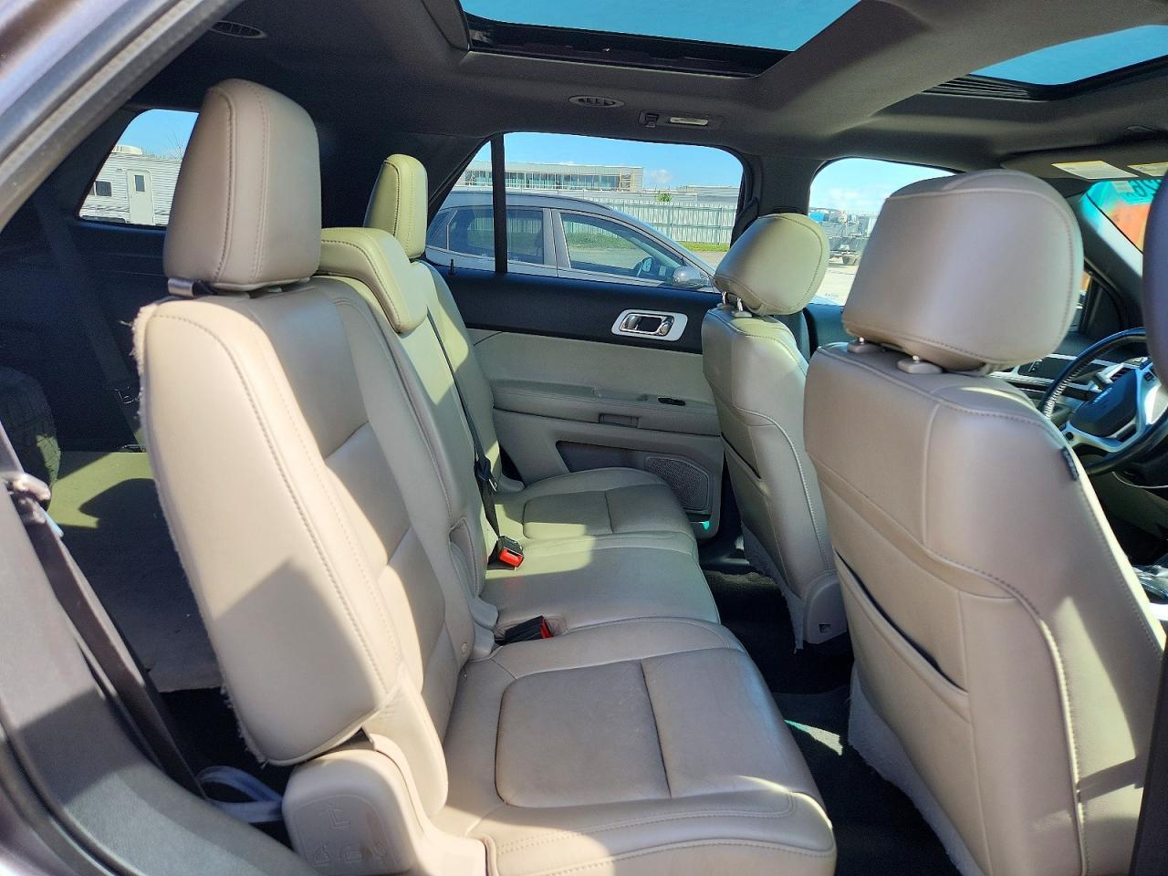 2016 Ford Explorer Xlt - zdjęcie 11