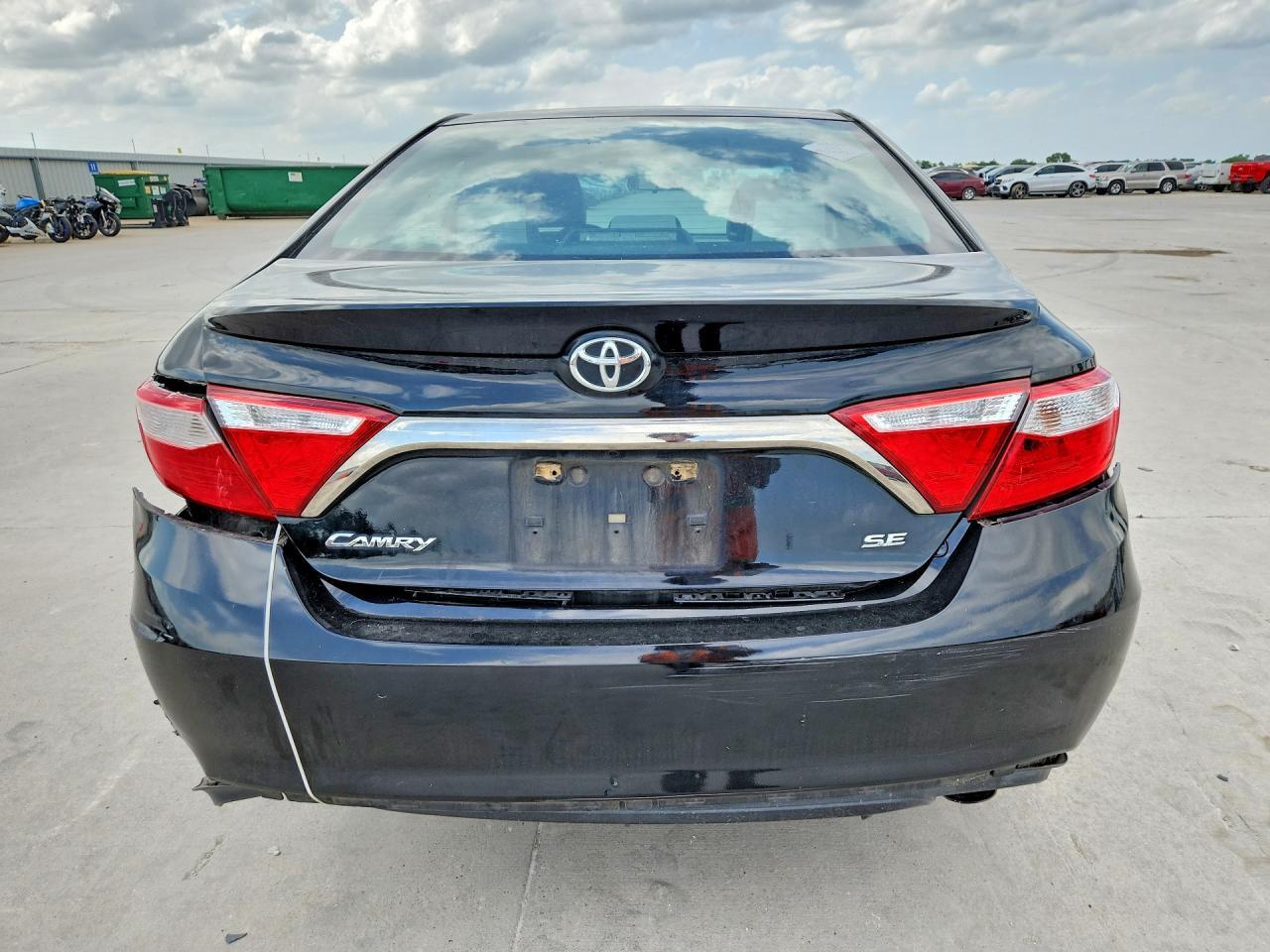 2017 Toyota Camry Se - zdjęcie 6