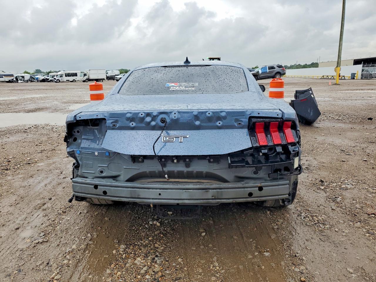 2024 Ford Mustang Gt - zdjęcie 6