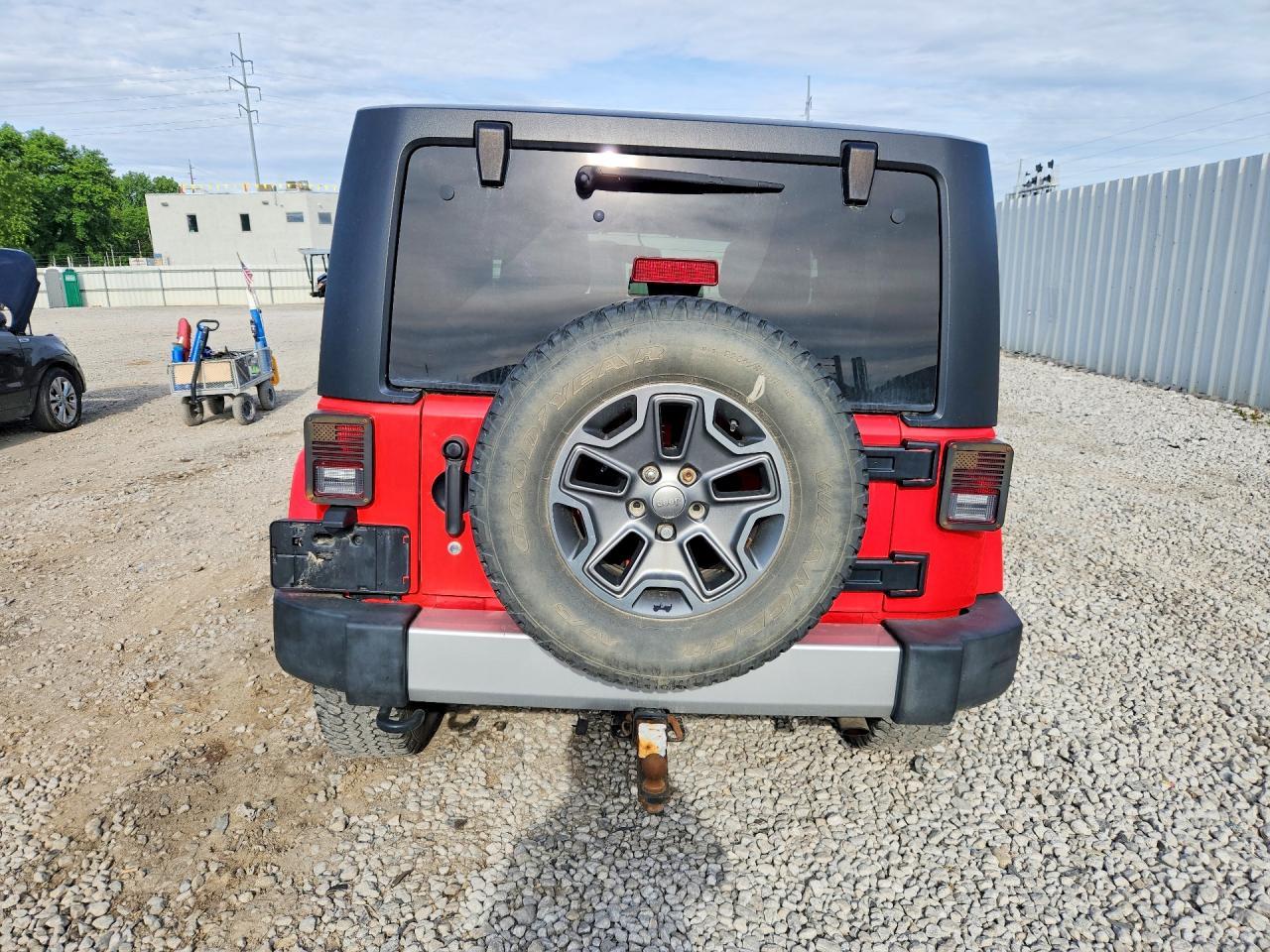 2013 Jeep Wrangler Sahara - zdjęcie 6