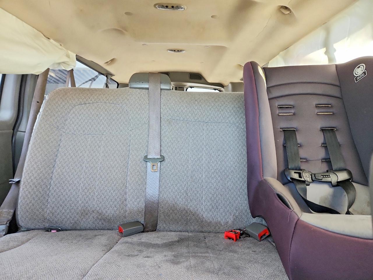 2013 Chevrolet Express - zdjęcie 10