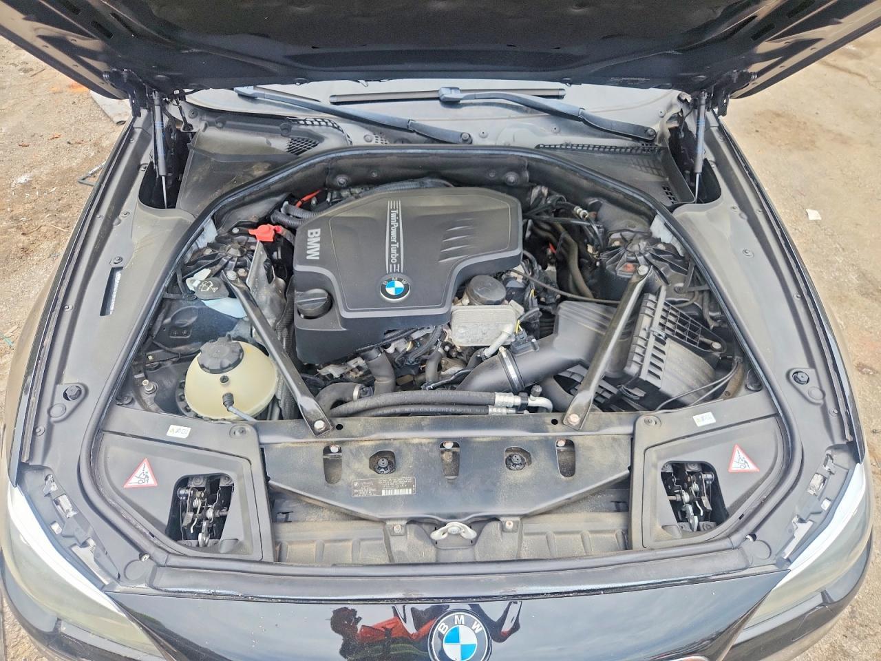 2014 BMW Seria 5 528i - zdjęcie 11