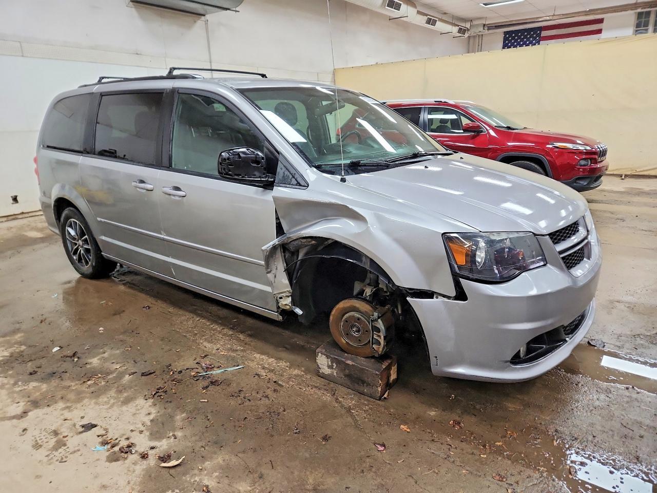 2016 Dodge Grand Caravan R - zdjęcie 4