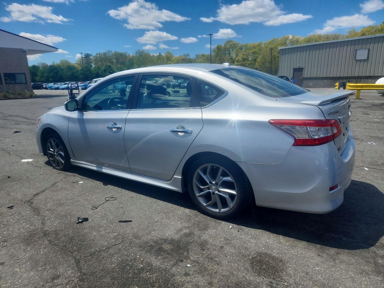 2013 Nissan Sentra S - zdjęcie 2