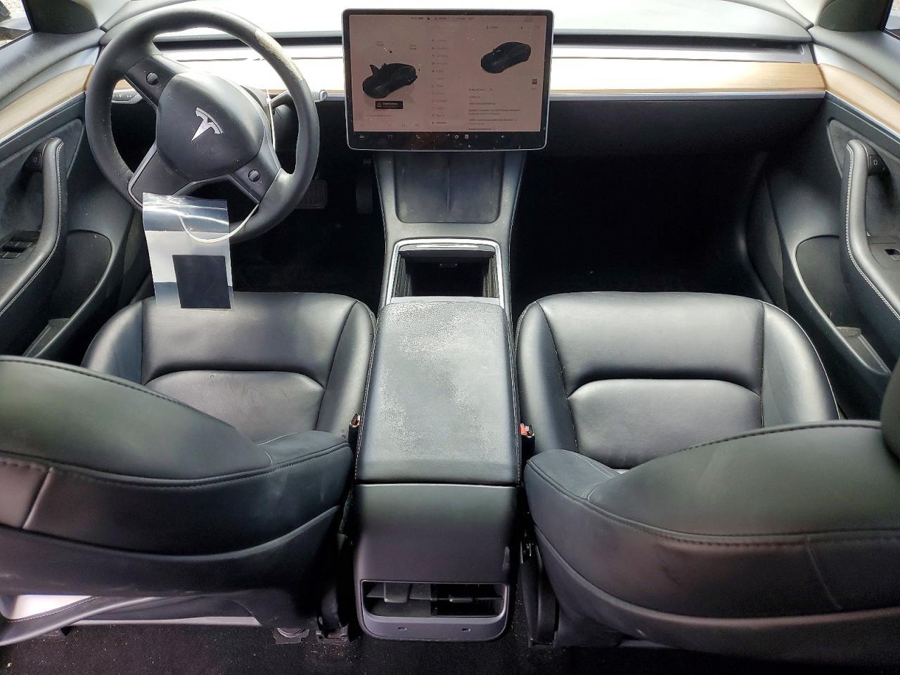 2023 Tesla Model 3 - zdjęcie 8