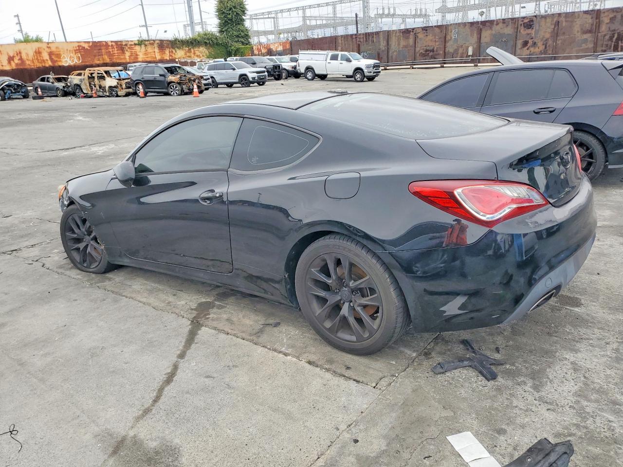 2013 Hyundai Genesis Coupe 2.0T - zdjęcie 2