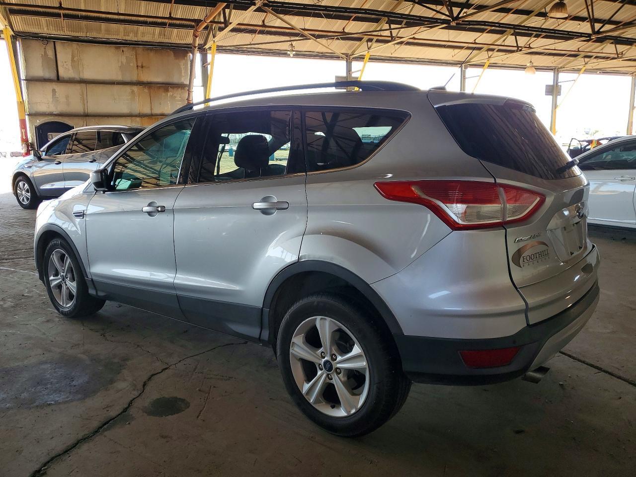 2016 Ford Escape - zdjęcie 2