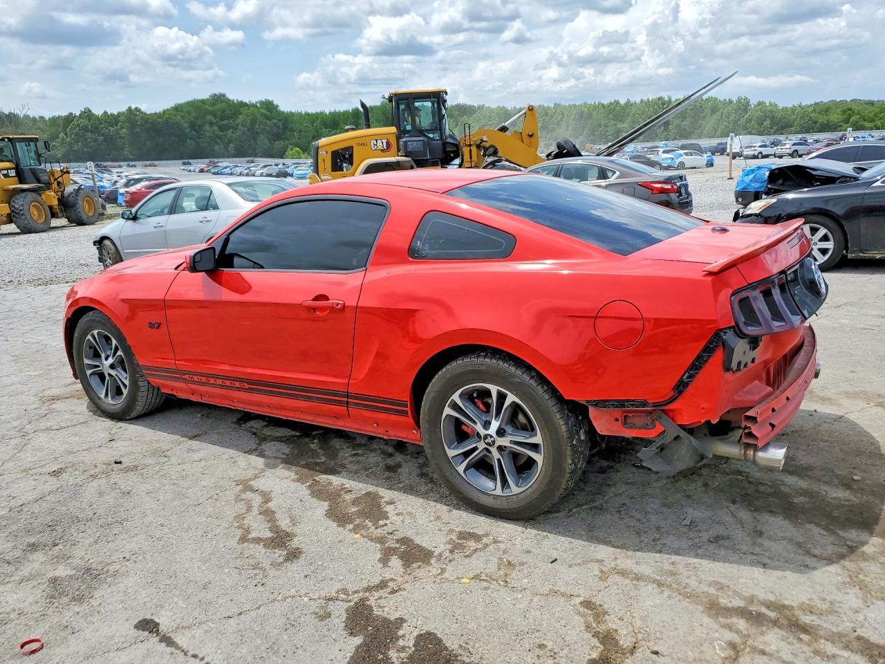 2014 Ford Mustang - zdjęcie 2