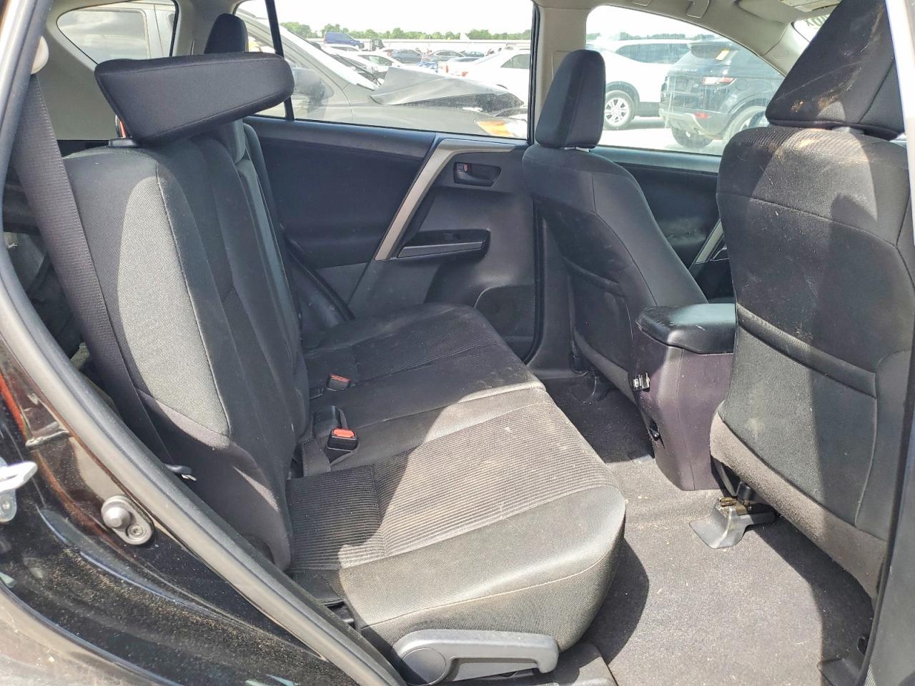2018 Toyota Rav4 Le - zdjęcie 11