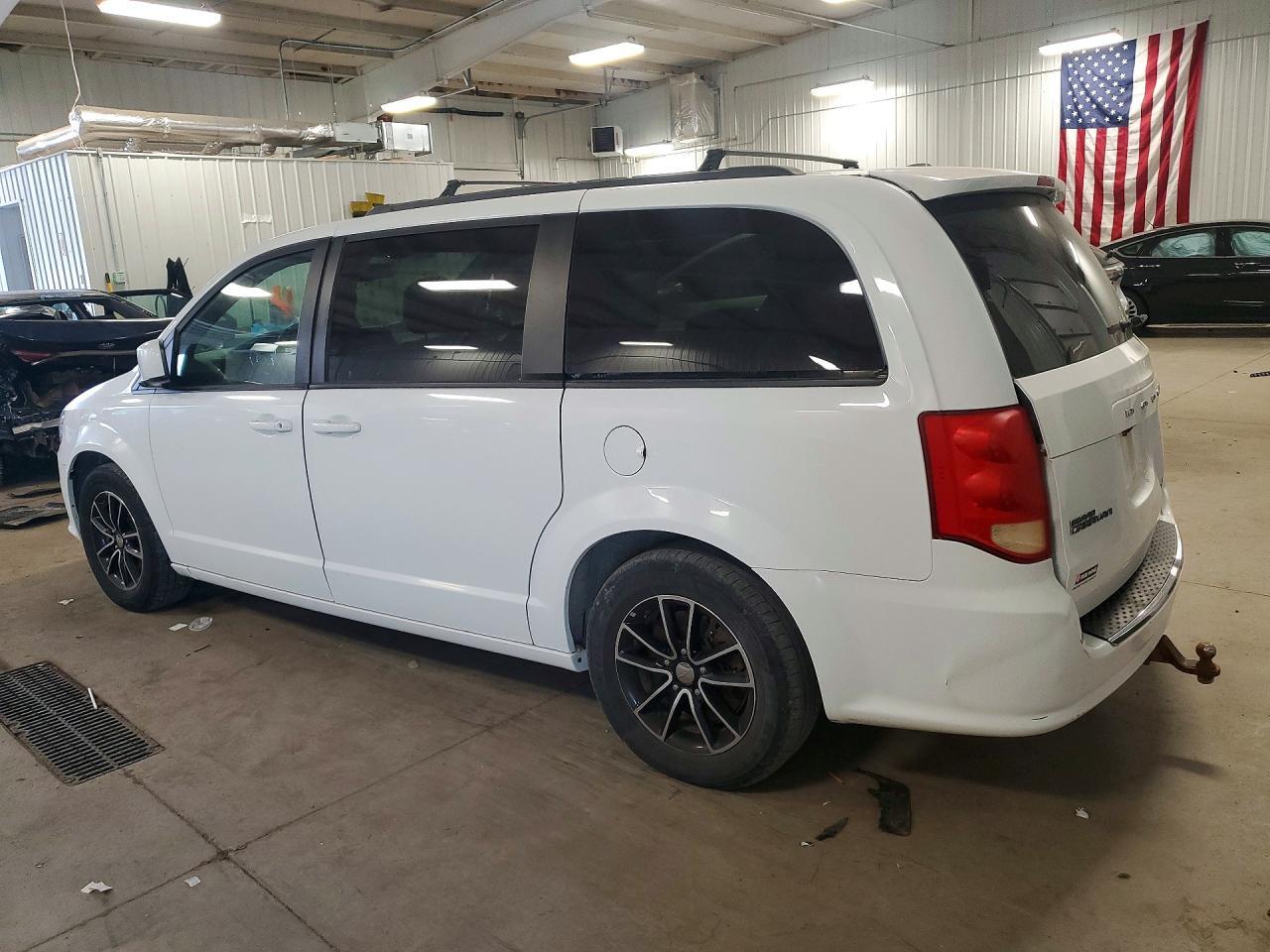 2018 Dodge Grand Caravan Gt - zdjęcie 2