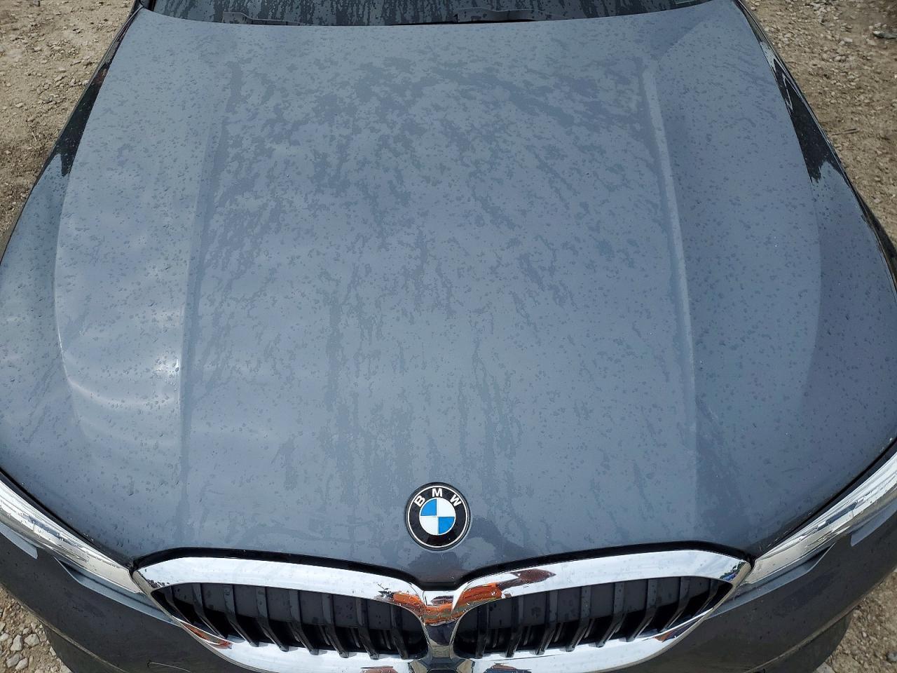2020 BMW 330Xi - zdjęcie 11