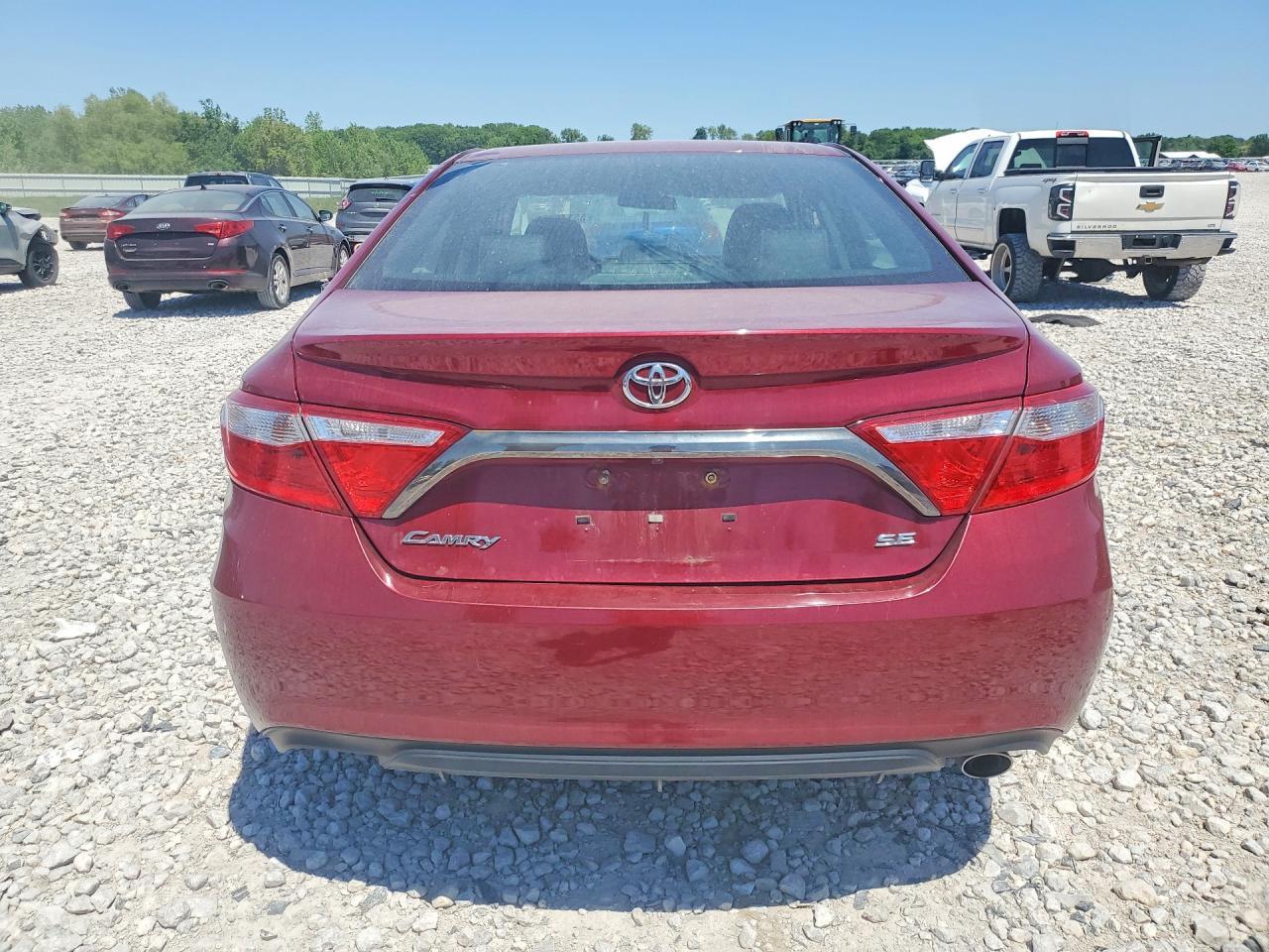 2016 Toyota Camry Le - zdjęcie 6