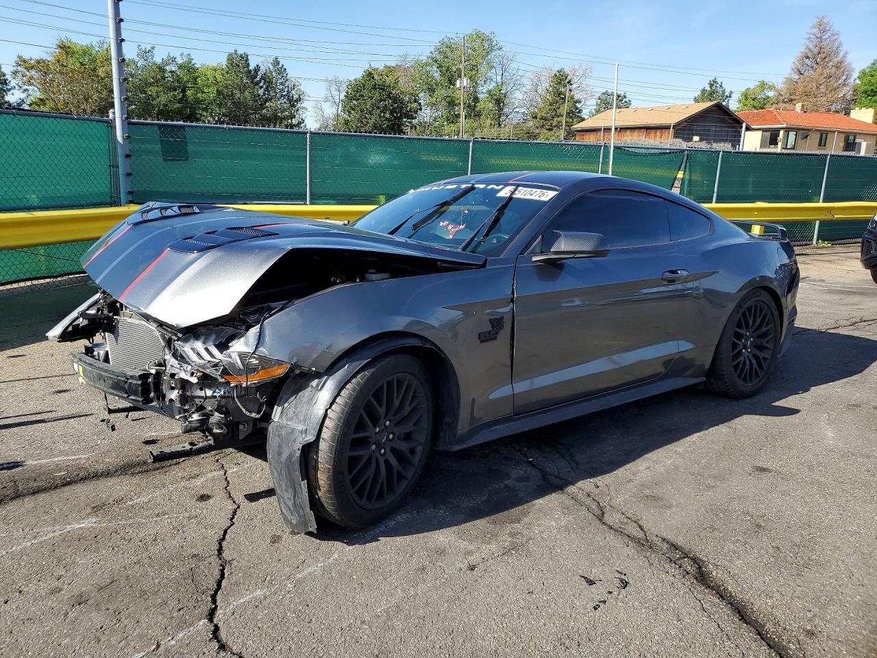 2019 Ford Mustang Gt - zdjęcie główne