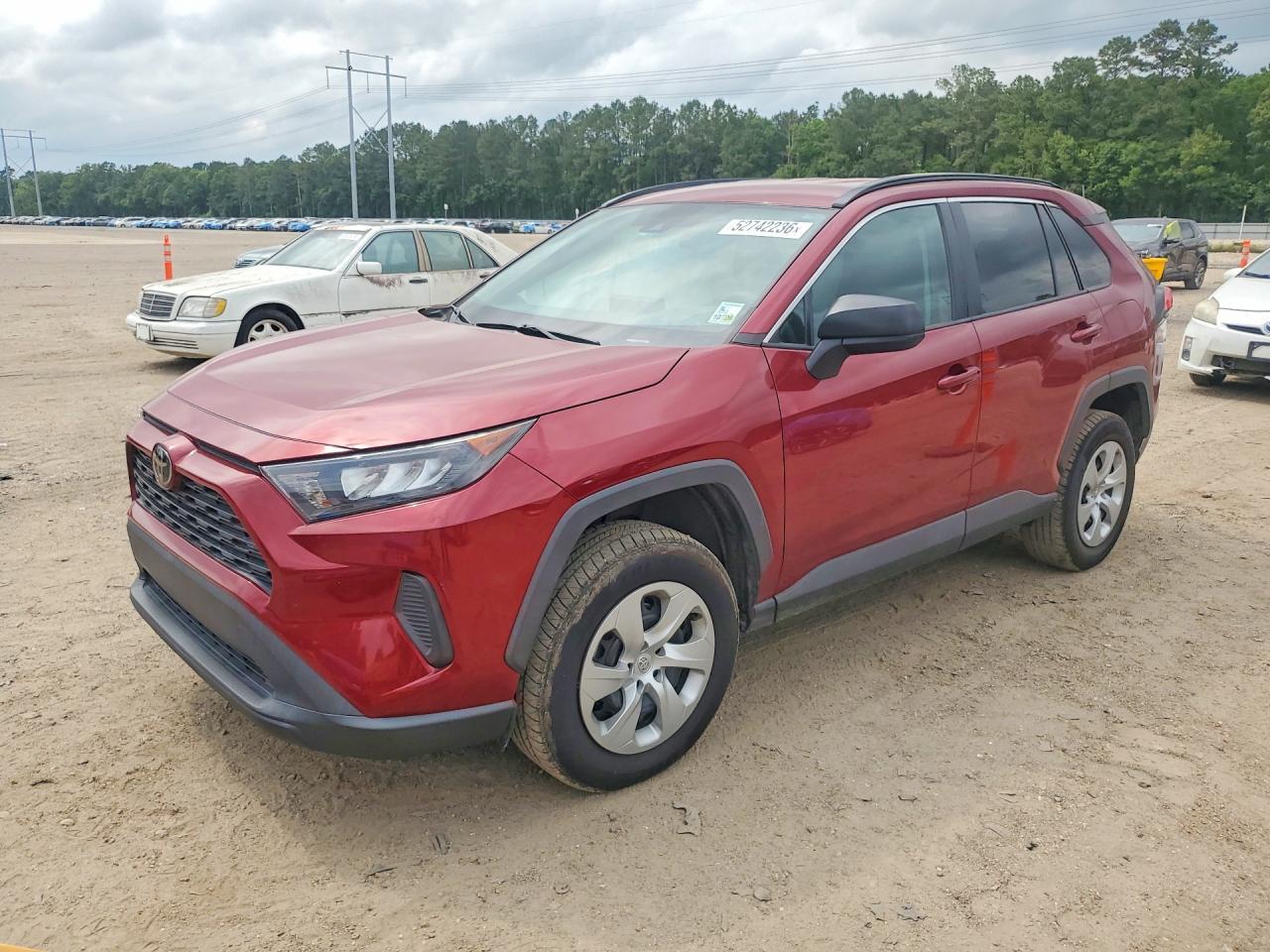 2019 Toyota Rav4 Le - zdjęcie główne