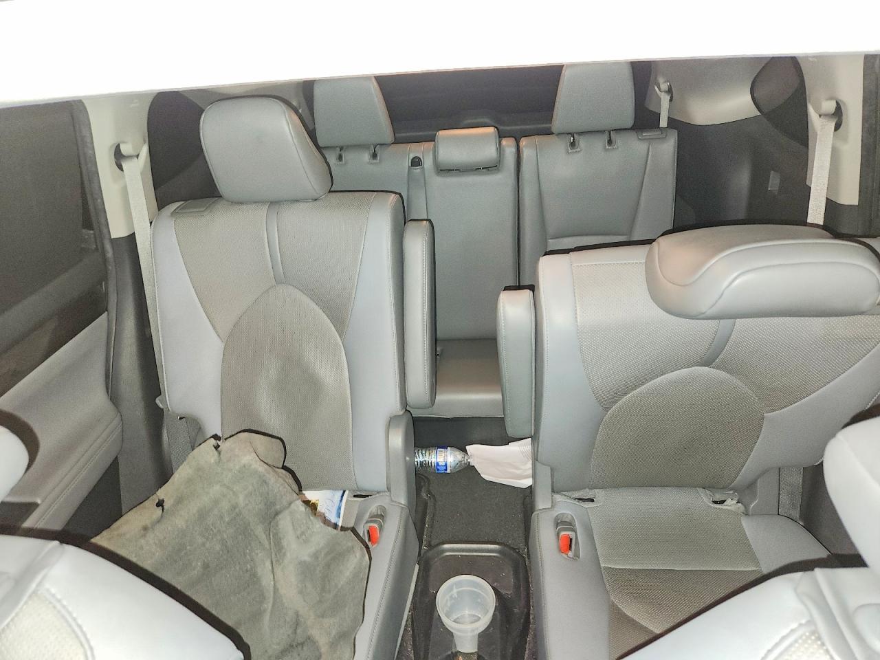 2021 Toyota Highlander Hybrid Limited - zdjęcie 10